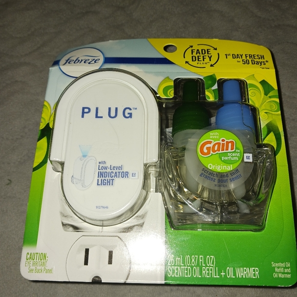 NWT! Febreze Duo Plug-In with Refill - Picture 5 of 5
